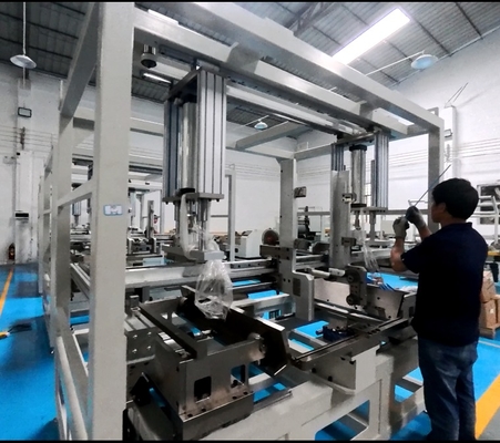 Powerful 2.5kw Radiator Core Builder Machine With 1 Workstation And Maximum Head Plate Size Of 100mm