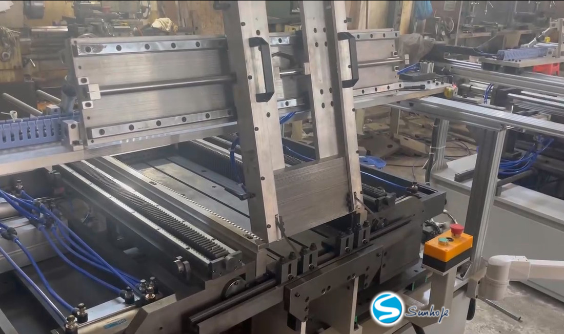 1 Workstation Radiator Core Builder Machine For 0.8Mpa Air Pressure ...