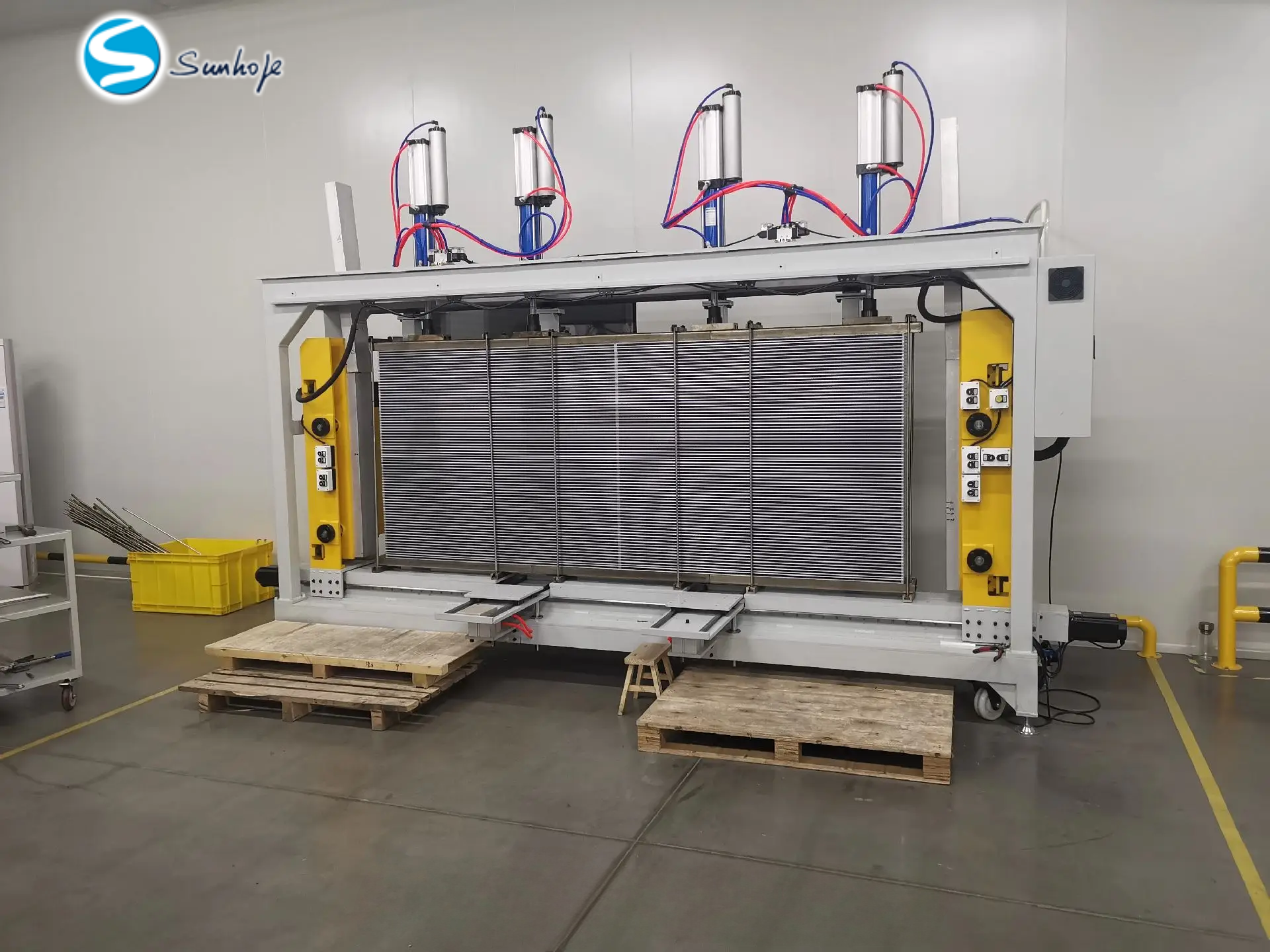 Core assembly equipment for plate and bar heat exchangers,intercoolers ...