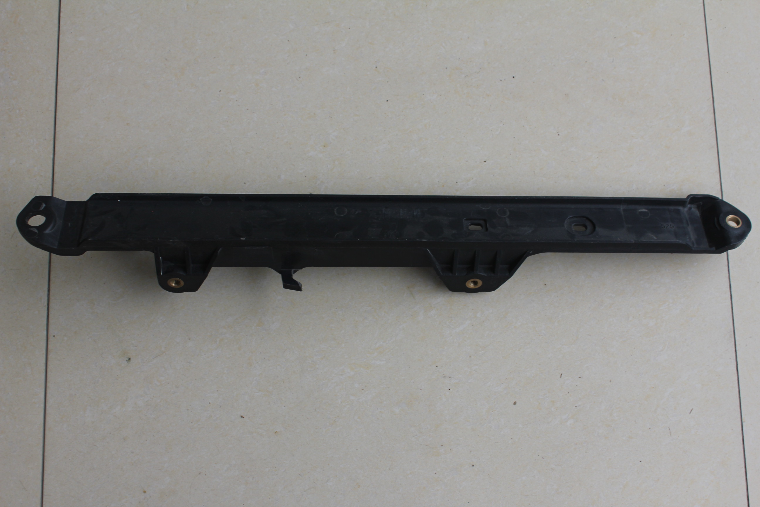Different Sizes 220V Plastic Radiator Tank Replacement For MAZDA 6